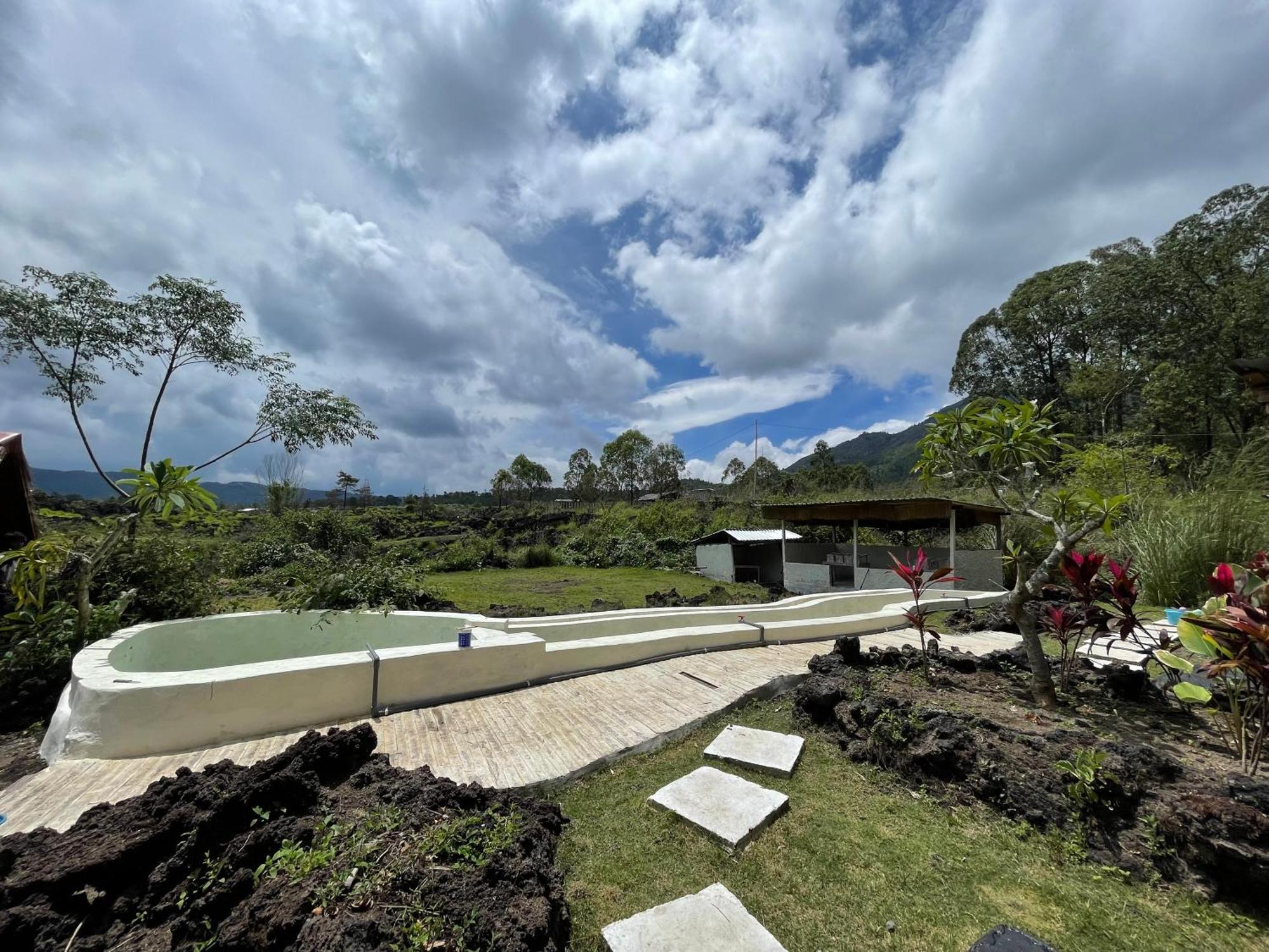 Triangular House And Hot Spring Hotell Kubupenlokan Exteriör bild