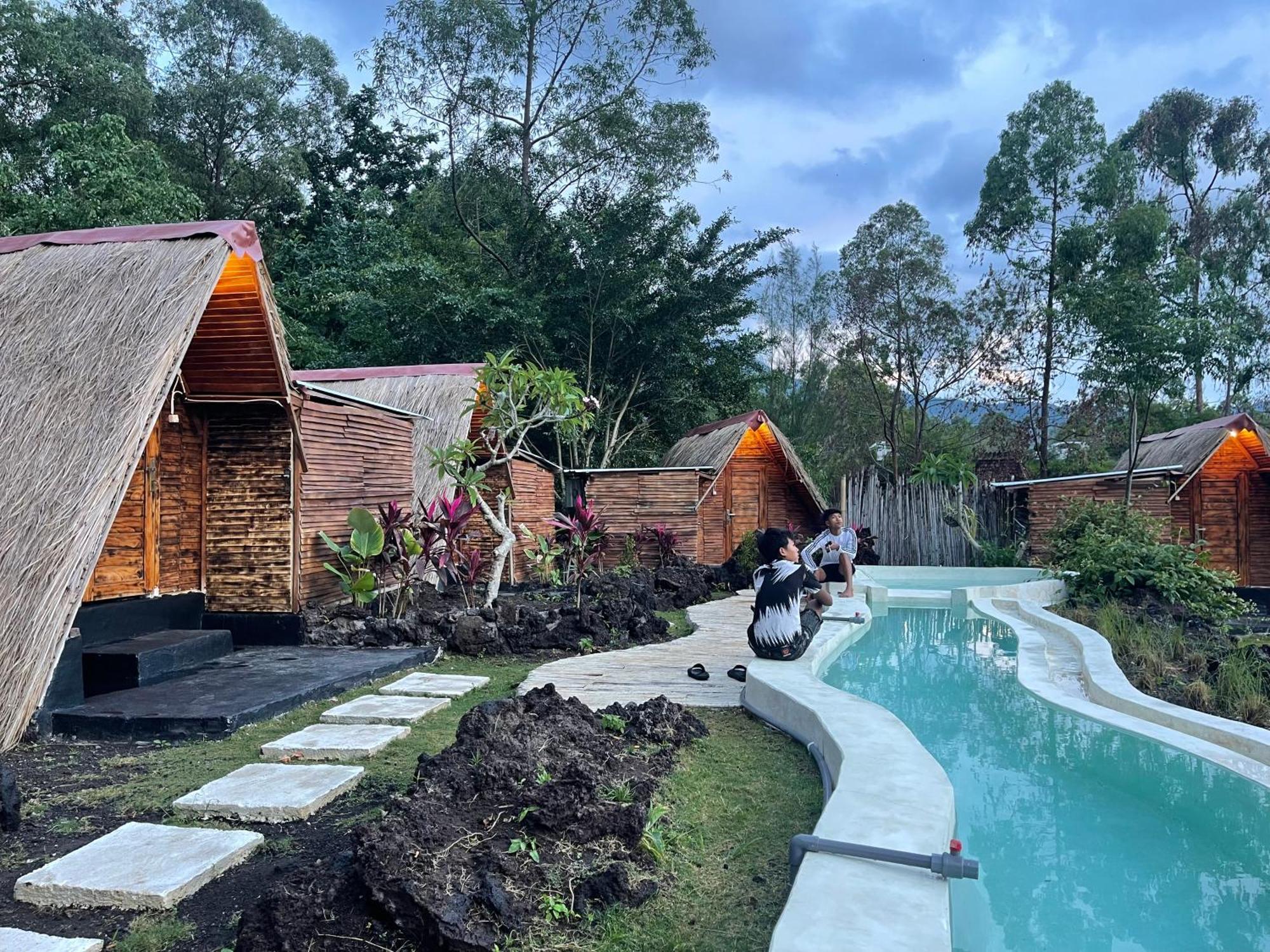 Triangular House And Hot Spring Hotell Kubupenlokan Exteriör bild