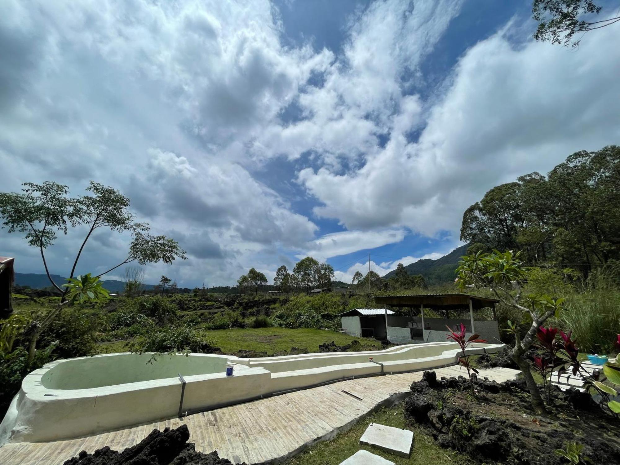 Triangular House And Hot Spring Hotell Kubupenlokan Exteriör bild